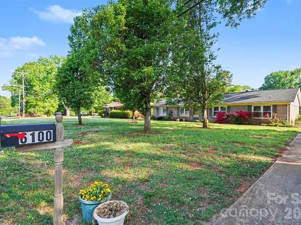 6100/6102 Pleasant Grove Rd, Charlotte, NC 28216