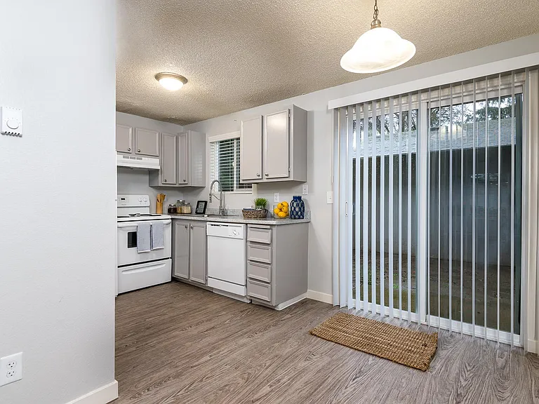 Tamaryn | Townhome B Dining Room