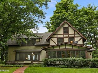 14548 Meadow Ln, Lakeside, MI 49116