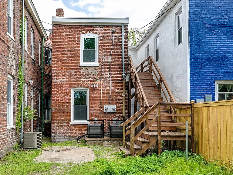707 W Clay St #B — Photo 14