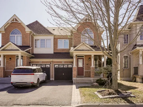 74 Amos Lehman Way, Whitchurch Stouffville, ON L4A 0L3