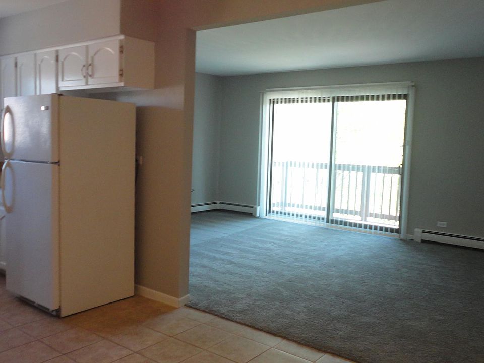 1st image of 1134 Chalet Dr #203