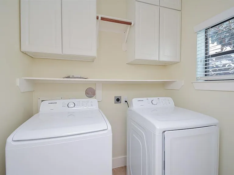 4122 Spencer St — Photo 21
