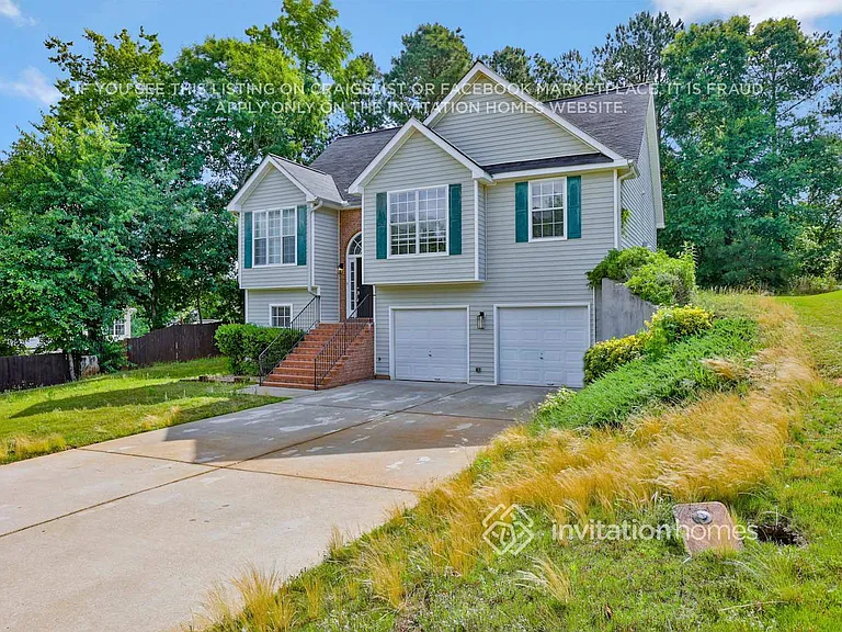 352 The Gables Dr — Photo 3