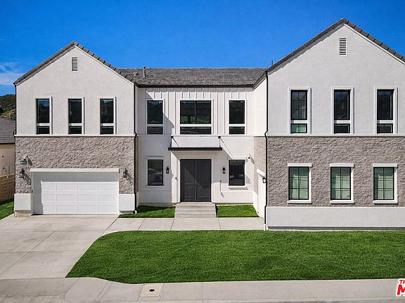 2nd image of 11865 Red Hawk Ln