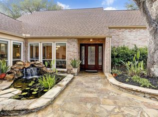 10214 Briar Rose Dr, Houston, TX 77042
