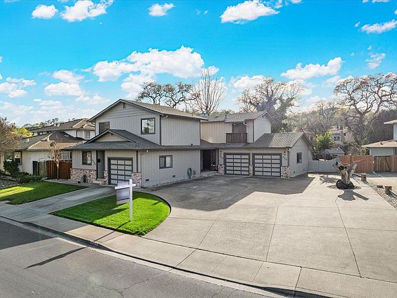 3rd image of 540 Edgewood Drive