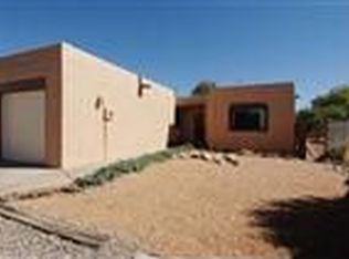 2405 San Patricio Plz, Santa Fe, NM 87505