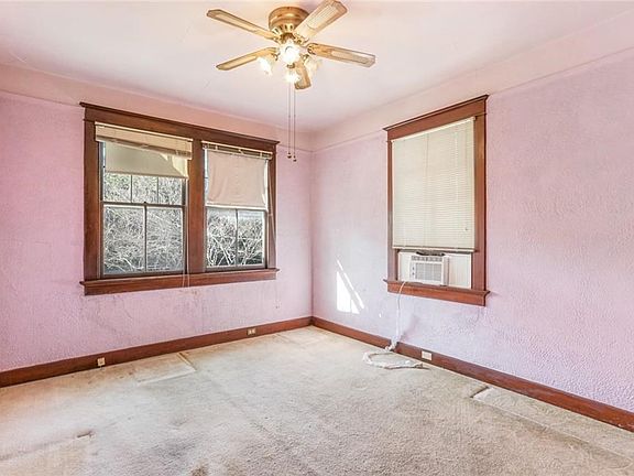 3rd image of 4805 Iberville St