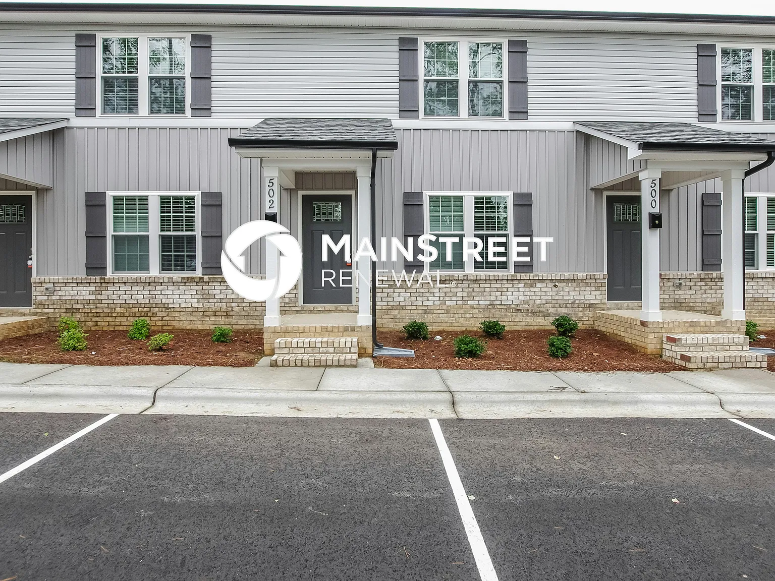 502 Rogers Lake Rd E — Photo 1