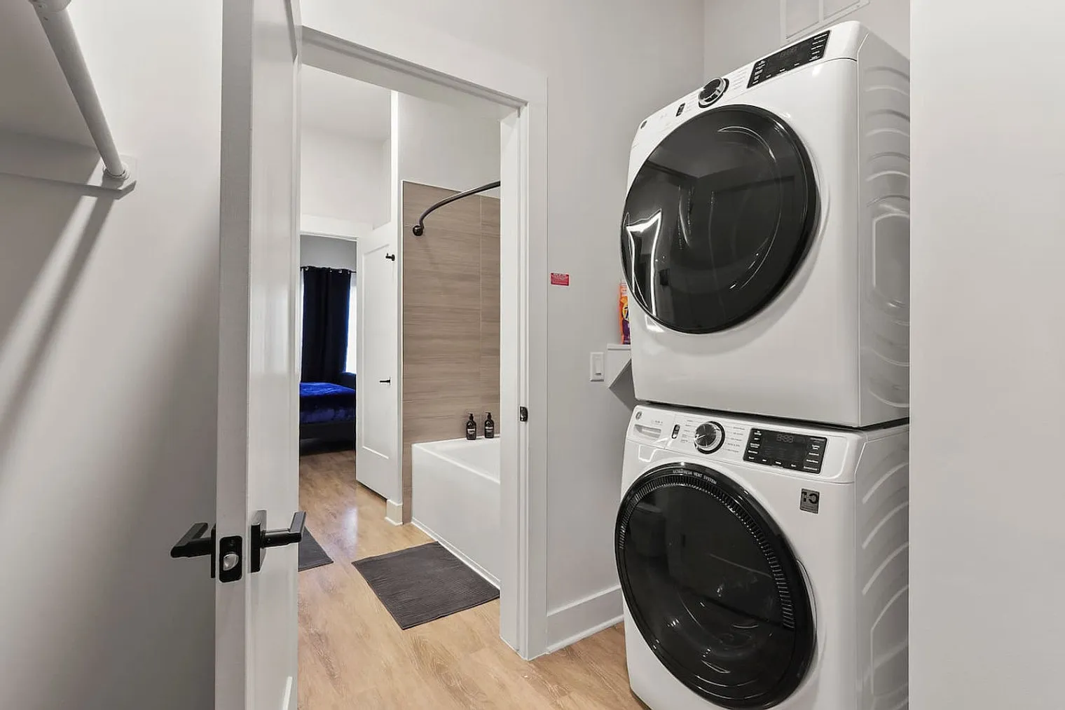 Studio, 1.0 bath, 602 sqft, $3,813 — Photo 4