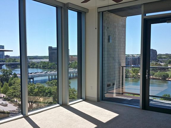 5th image of 215 W 2nd St #2708
