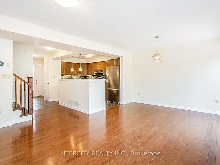 258 McMeeken Dr — Photo 7