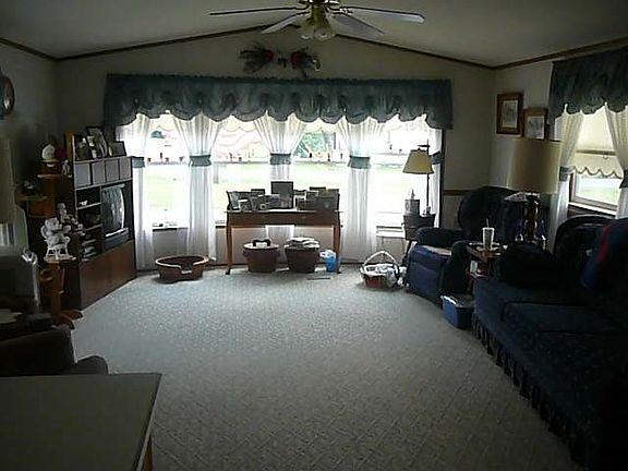 2nd image of 271 9th Ave S #S