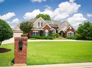 447 Eli Way Dr, Byron, GA 31008