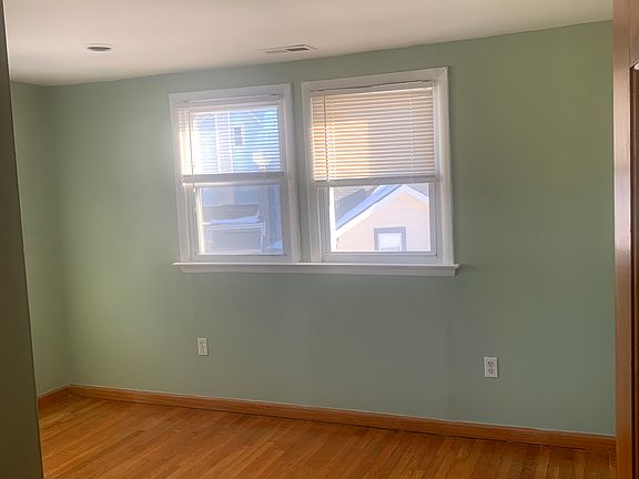 5th image of 5 Orange Pl Floor 2