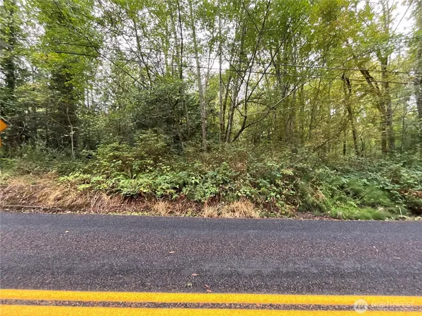 780 10th Avenue, Fox Island, WA 98333