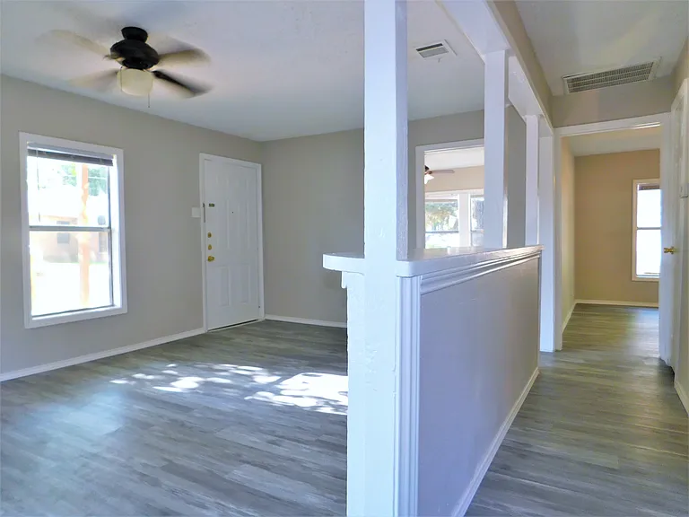 1014 Peak St — Photo 10