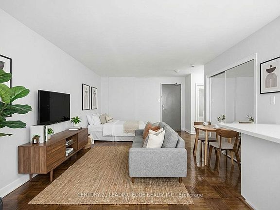 5th image of 103 Avenue Rd #404