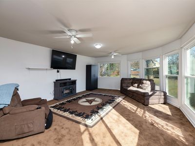 505 Bellevue Dr, Cleburne, TX, 76033