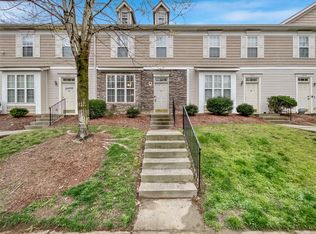 8138 Kings Creek Dr, Charlotte, NC