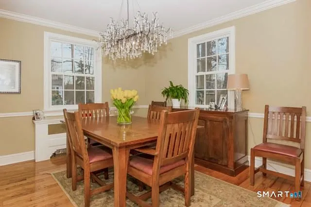 90 Linden Ave — Photo 4