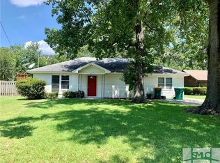 27 Lynn Ave, Garden City, GA 31408