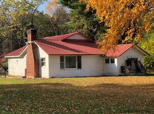 12 Berry Patch Ln, CROWN POINT, NY 12928