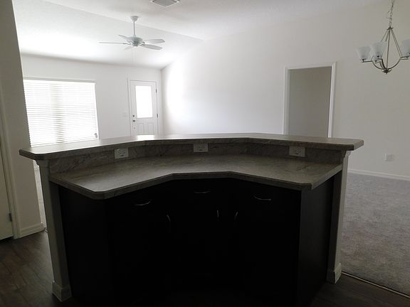 5th image of 4152 Deskin Ln