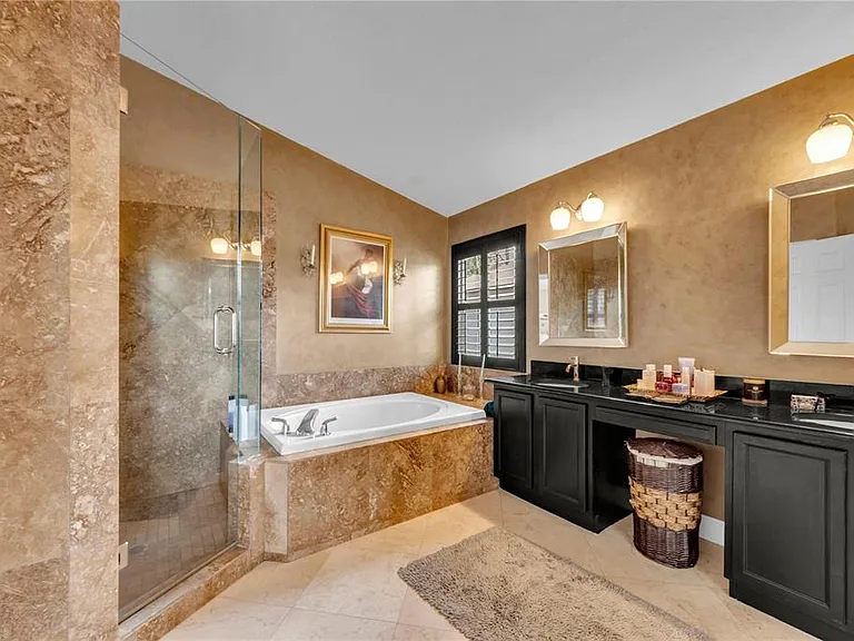 13115 Royal George Ave — Photo 41