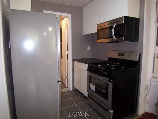 Rented by Town Residential | media 2