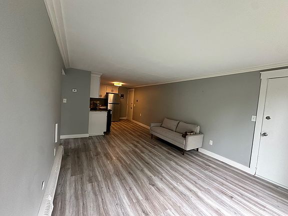 4th image of 101 East Broadway Street #8