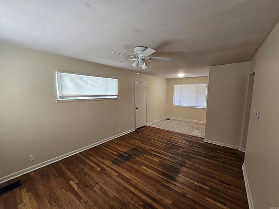 2nd image of 111 Broadmoor Dr