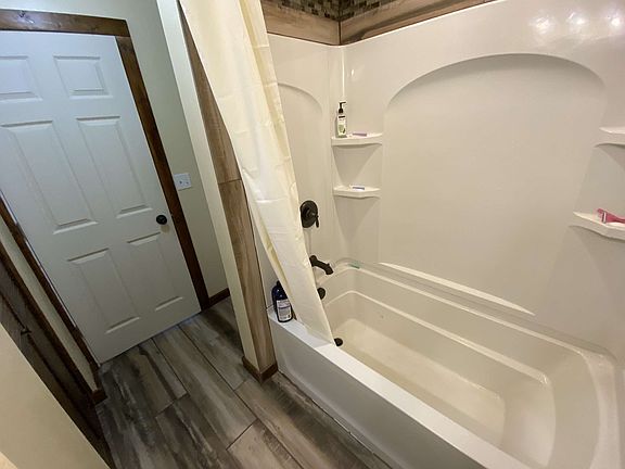 2nd image of 2810 Saint Ann St