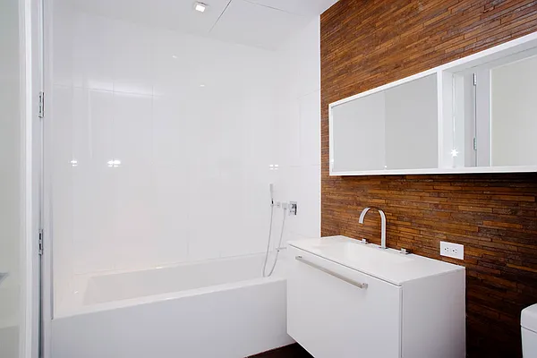 Sold by Luiman Real Estate | media 25