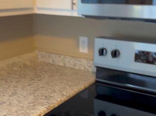 100 Quail Dr APT B, Dallas, NC 28034