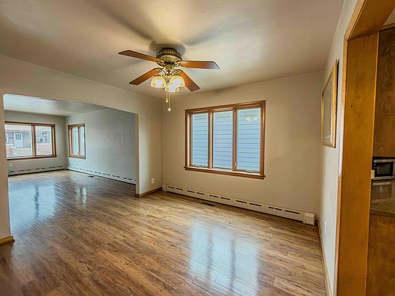 5th image of 1218 120th St