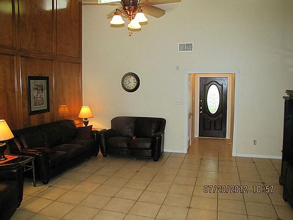 3rd image of 24222 Sunny Glen Dr