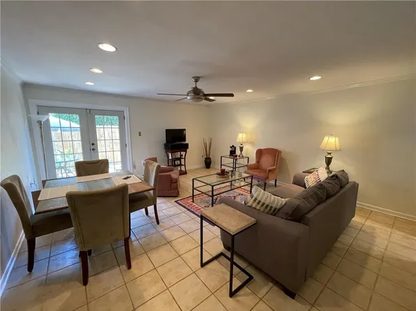 222 London Ave APT 103, Metairie, LA 70005