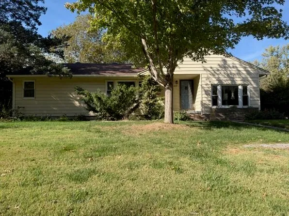2023 Terrace Dr, Newton, KS 67114