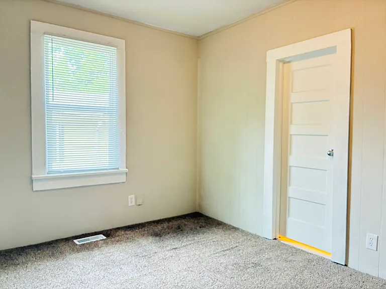 308 W Sullivan St — Photo 13