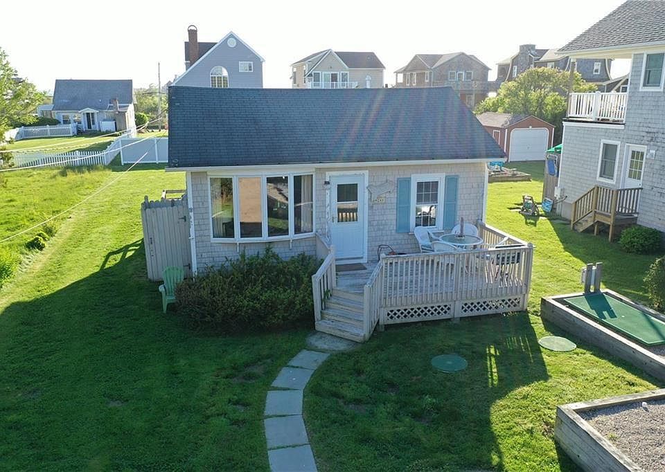 1st image of 24 Rosebriar Ave