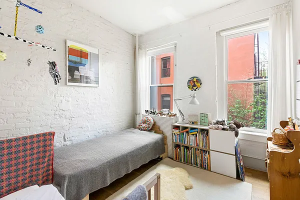 Sold by Compass | media 14