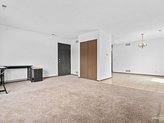 3rd image of 1122 Manchester Ct Unit 1122
