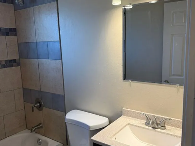 2913 N Mann Dr — Photo 7