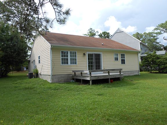 2nd image of 2900 Mandy Ln