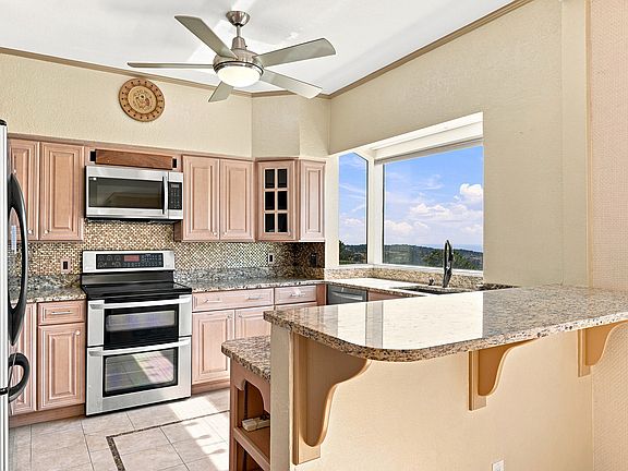 3rd image of 680 Ridgeside Dr #1