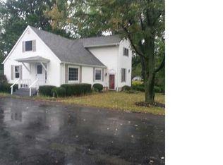 5485 Upper Mountain Rd, Lockport, NY 14094