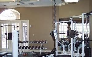 4th image of 13810 N Sutton Park Dr #327