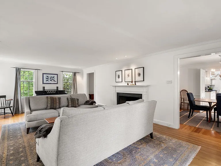 205 Brattle St — Photo 3